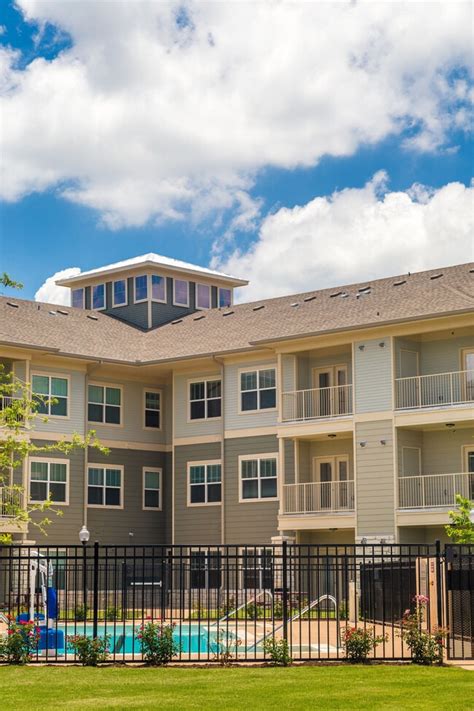 The Villages At Ben White 55+ Apartments .